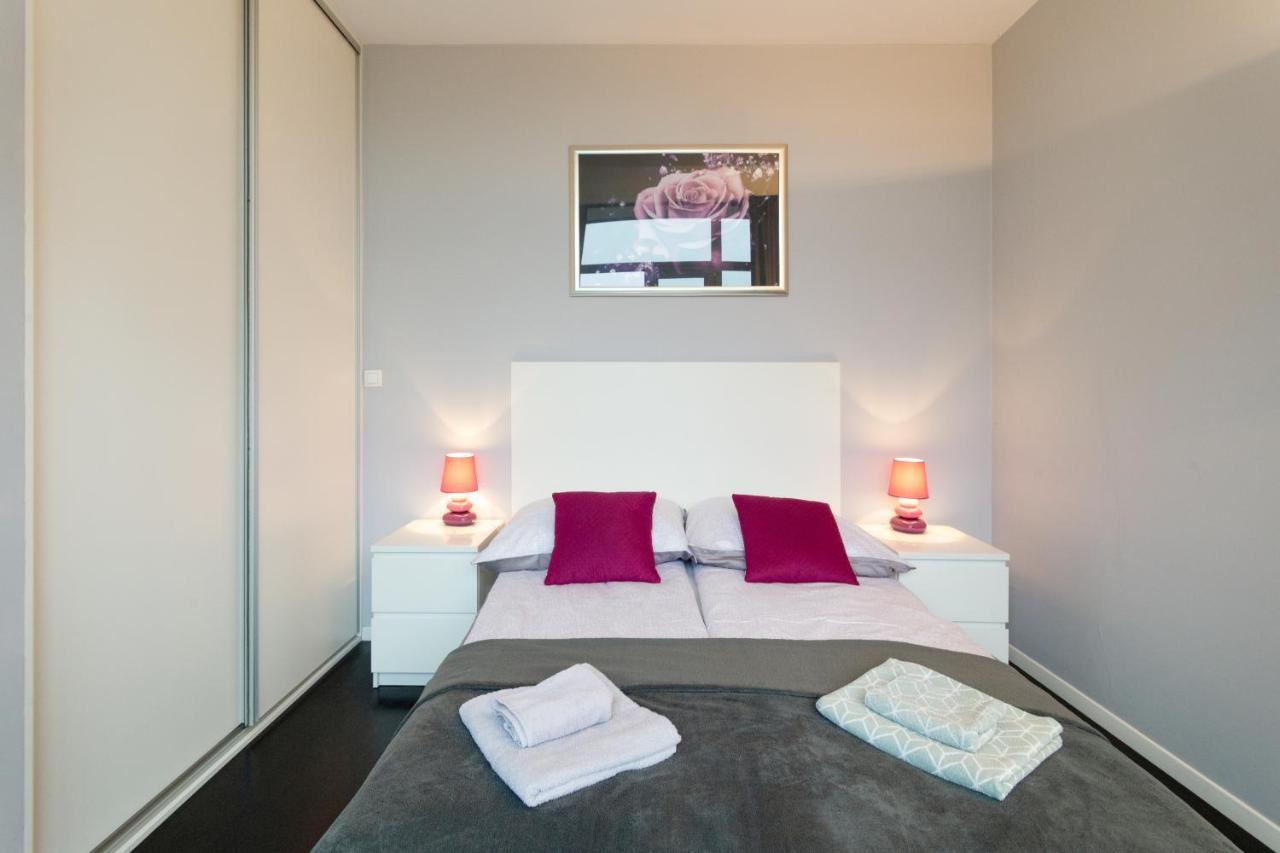 Secret Charm Fully Equipped Apt With Balcony Krakow Dış mekan fotoğraf