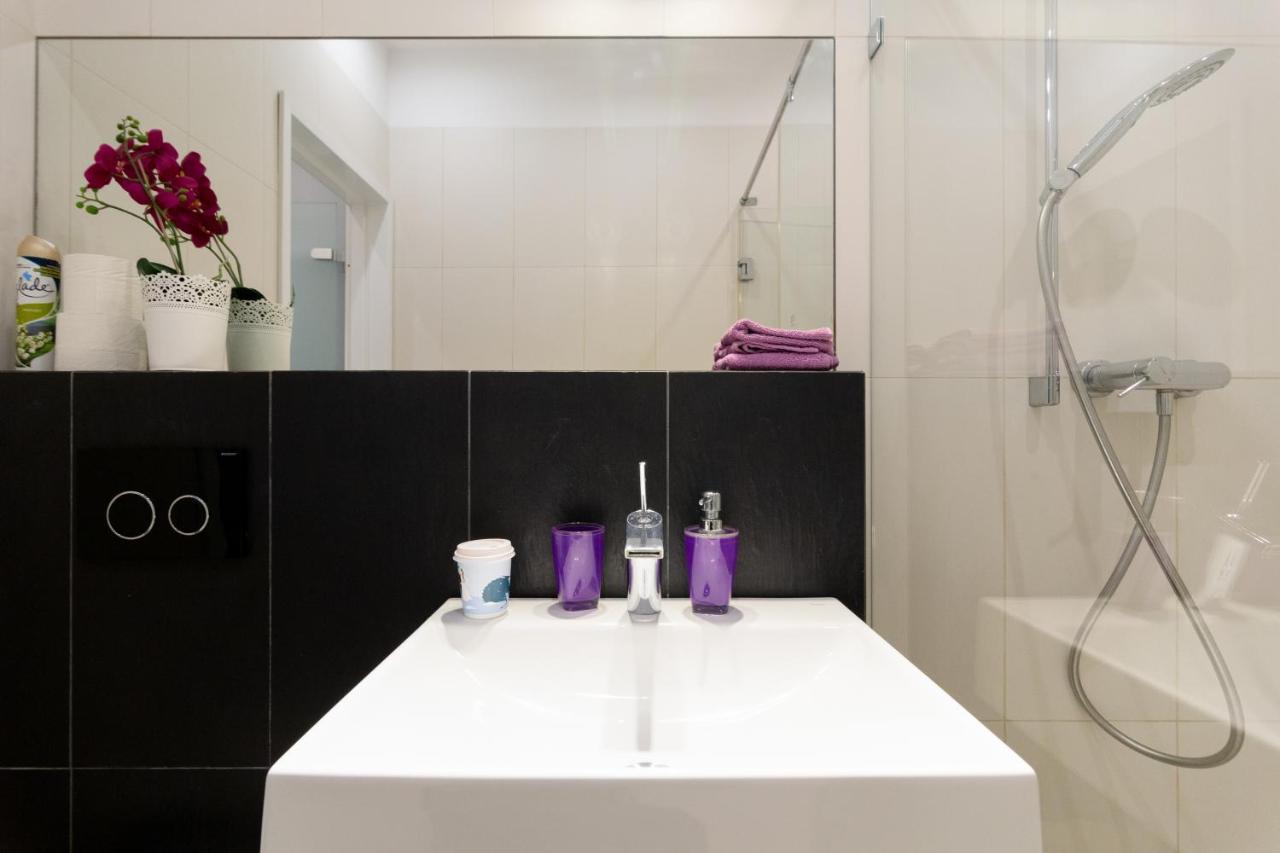 Secret Charm Fully Equipped Apt With Balcony Krakow Dış mekan fotoğraf