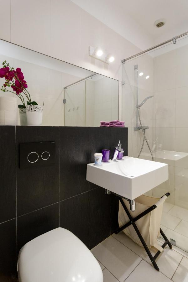 Secret Charm Fully Equipped Apt With Balcony Krakow Dış mekan fotoğraf
